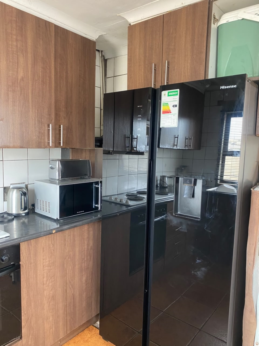 4 Bedroom Property for Sale in Umrhabulo Triangle Western Cape